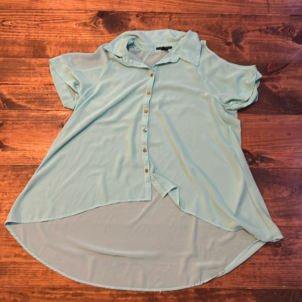 Aqua blue shirt from forever 21 adult medium barley worn